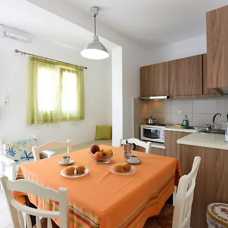 Tsakanos Adamantas (Milos)