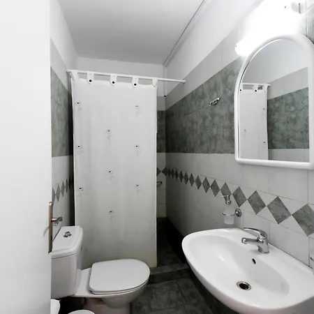 Tsakanos * Adamantas (Milos)