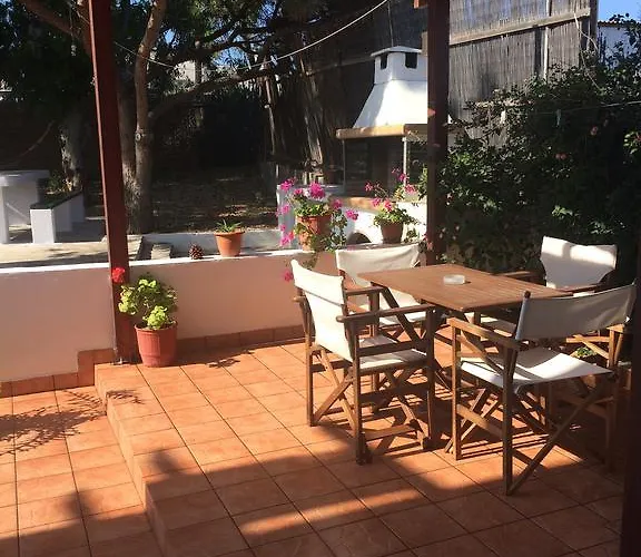 アパート Tsakanos