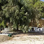 Tsakanos Lejlighed