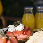 Tsakanos Adamantas (Milos)