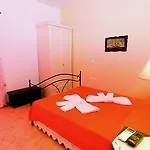Apartamento Tsakanos *