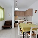 Tsakanos Lägenhet *