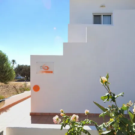 Tsakanos Adamantas (Milos)